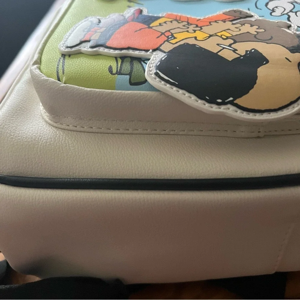 Peanuts‎ Snoopy Bioworld Unisex Beige NWT